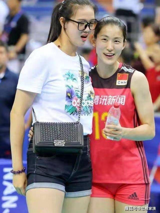 卢克-肖、马奎尔以及利桑德罗-马丁内斯的缺阵给了埃文斯机会，他在本赛季的出场次数已经追平了上赛季在莱斯特城的出场次数，并且他在这些比赛中的表现都非常出色。